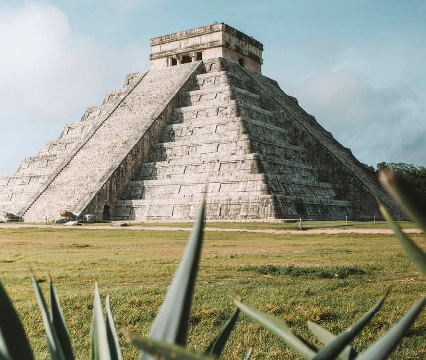 See Chichén Itzá by Plane