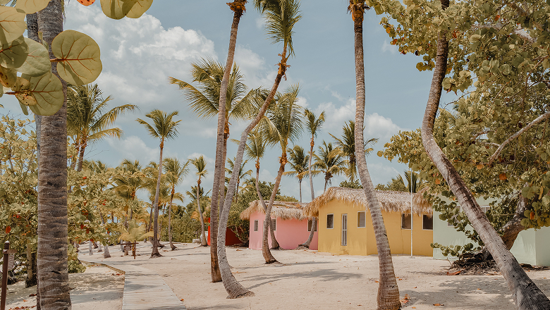 An Extended Journey of Sparkling Skies & Dramatic Natural Beauty