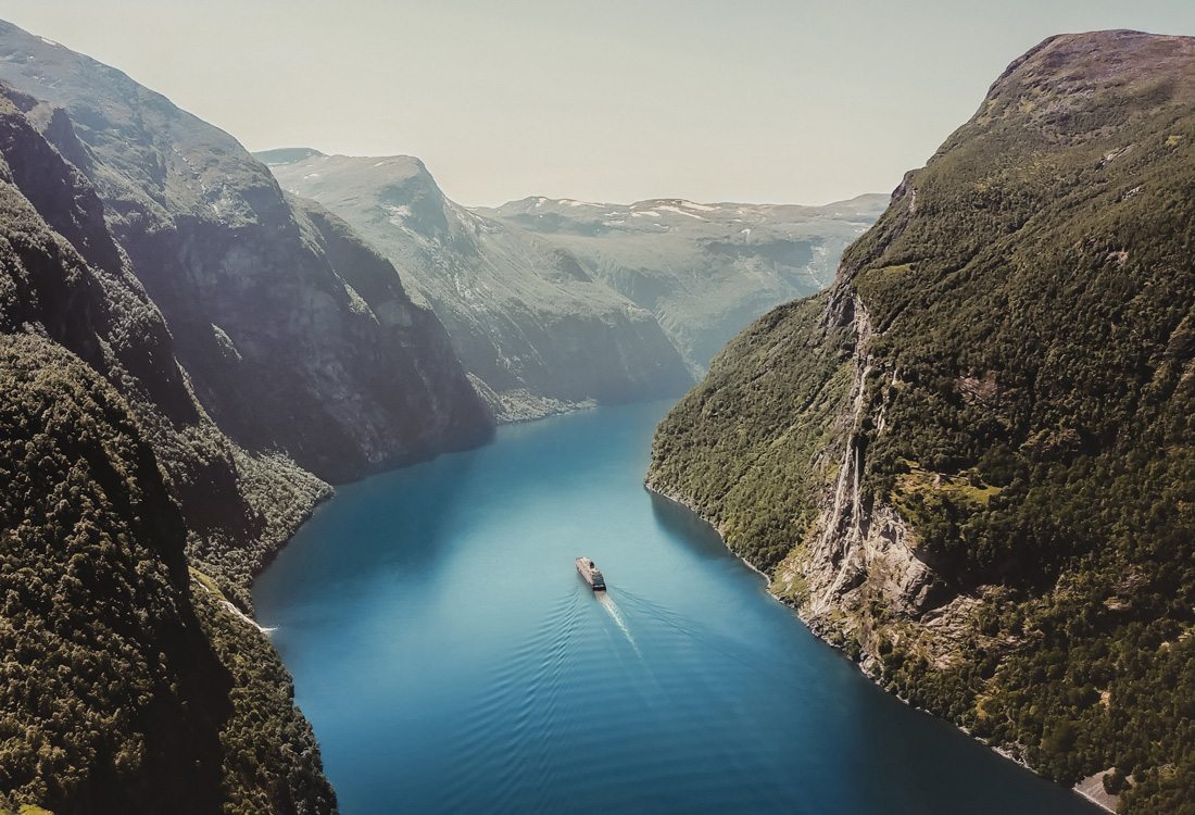 Discover New Horizons with EXPLORA IV