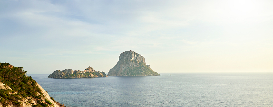 An Extended Journey of Spectacular Serenity, Mountain Views & Mythical Spirit